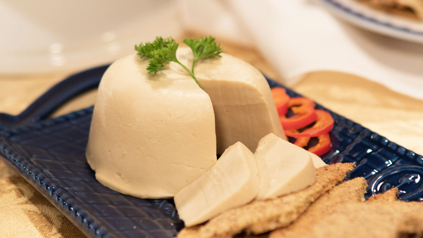 Smoked Coconut Sliceable Gouda by Lucia Tiffany